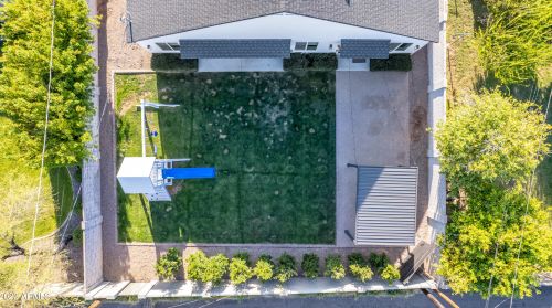 4239 42nd St, Phoenix AZ  85018-4207 exterior