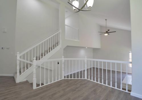 2103 Bristol Park Cir, Turlock CA  95382-2965 exterior