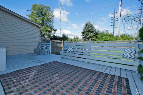 1756 Ashley Ln, Waukegan IL 60085-8701 exterior