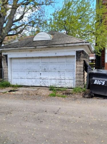 3045 Bergman St, Pittsburgh PA  15204-1855 exterior