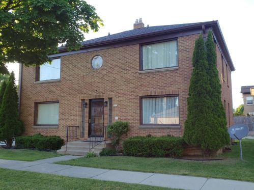 7612 Locust St, Milwaukee WI  53222-5080 exterior