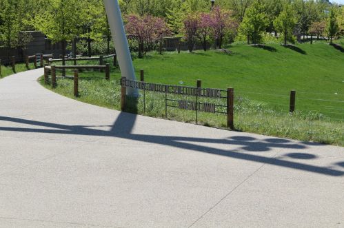 340 Randolph St, Chicago IL  60601-7618 exterior