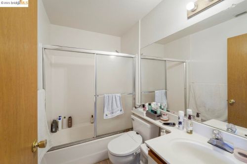 412 Kains, Berkeley CA 94706-1216 exterior