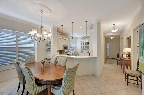 1826 Leamington Ln, Naples FL 34109-1452 exterior