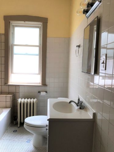 2648 Monitor Ave, Chicago IL 60630-3332 exterior