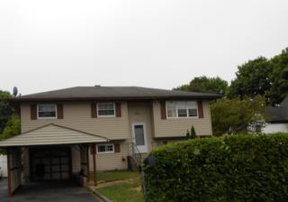 32 Patton St, Pine Air, NY 11717-3413