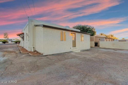 2109 Grant Rd, Tucson AZ  85719-3412 exterior