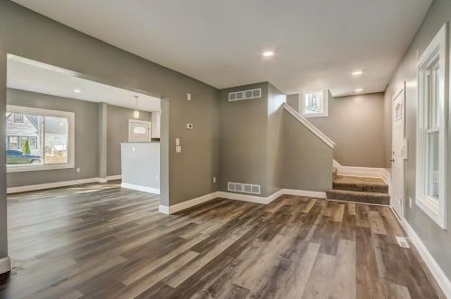 2689 Milwaukee St, Madison WI  53704-5153 exterior