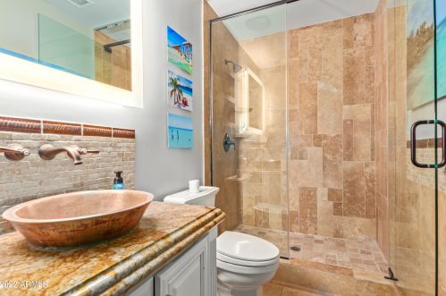 3675 59 Pl, Phoenix AZ 85018-3210 exterior