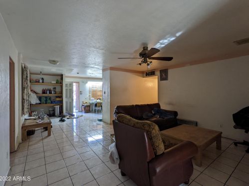 4225 Cavalier Dr, Phoenix AZ 85017-1727 exterior