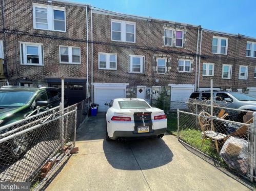 6308 Glenloch St, Philadelphia PA 19135-3613 exterior