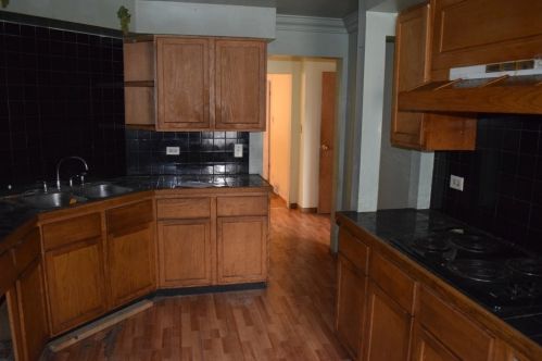 1039 Long Ave, Chicago IL 60638-1816 exterior