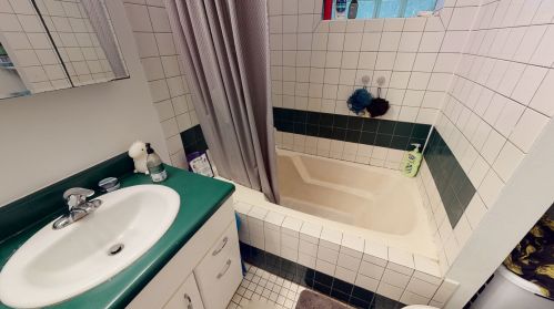 2145 Thomas St, Chicago IL 60622-3515 exterior