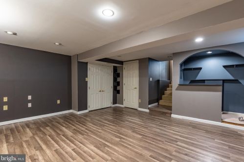 136 Dunsinane Dr, New Castle DE 19720-2323 exterior