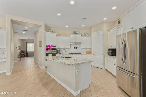 8607 16 Dr, Phoenix AZ 85007-4402 exterior