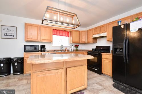 336 Schafer Blvd, New Castle DE 19720-8857 exterior