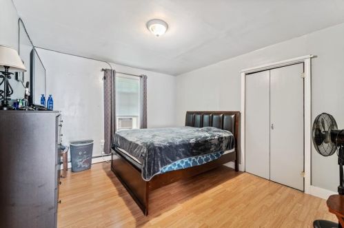 91 Peace St, Providence RI 02907-1550 exterior