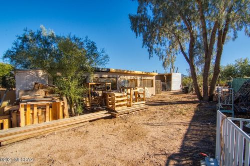 11251 Picture Rocks Rd, Tucson AZ 85743-9615 exterior