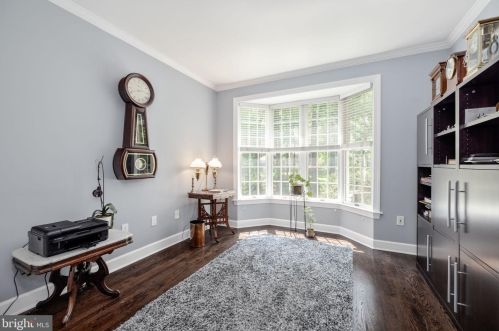 1941 Valleywood Rd, Mc Lean VA  22101-4931 exterior