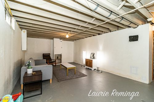 1423 Leonard St, Grand Rapids MI 49505-5552 exterior