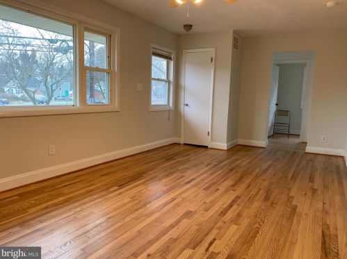 602 1st St, Rockville MD 20850-1567 exterior