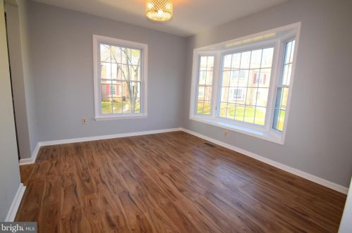 6439 Patience Ct, Alexandria VA 22315-3443 exterior