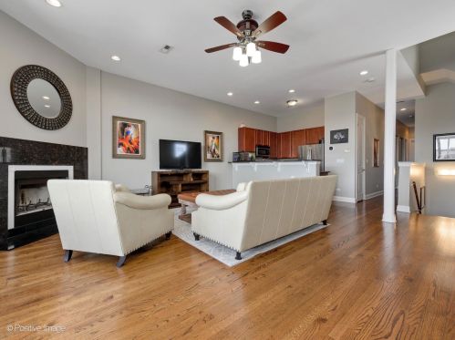 4119 Pulaski Rd, Chicago, IL 60641-2873