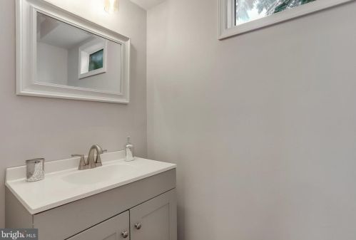 1719 Evarts St, Washington DC 20018-2117 exterior