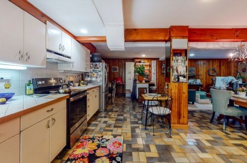 903 Beacon St, Boston MA exterior