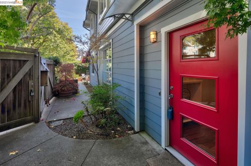 1502 10th St, Berkeley CA 94710-2376 exterior