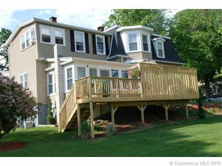 77 Maple St, Killingly, CT 06239-2724