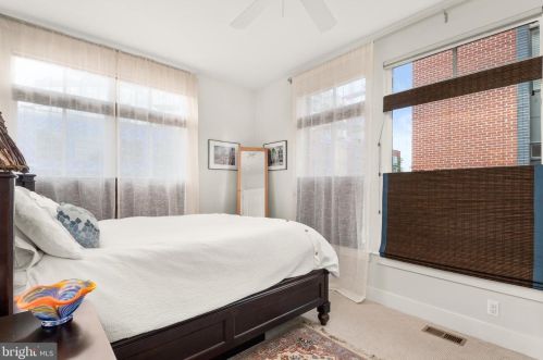 1127 Royal St, Alexandria VA  22314-1406 exterior