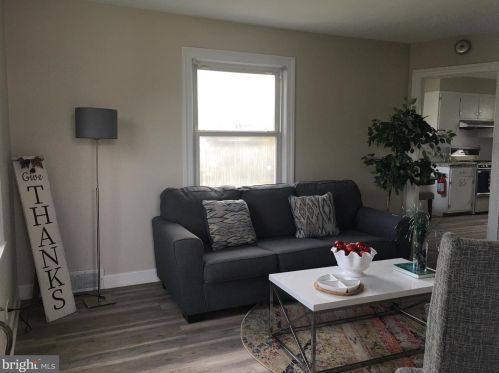 11 Dawes Ave, Trenton NJ 08638-4609 exterior