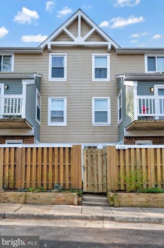 4369 Pembrook Village Dr, Alexandria VA 22309-1863 exterior