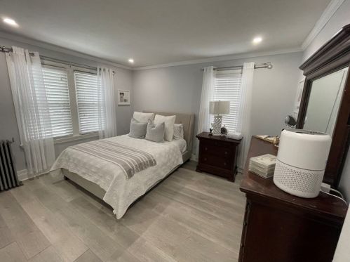 17 Garibaldi St, Springfield MA 01119-1033 exterior