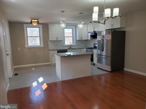 7054 Dorcas St, Philadelphia PA 19111-4111 exterior