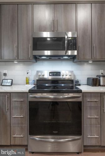 1405 8th St, Philadelphia PA 19122-3501 exterior