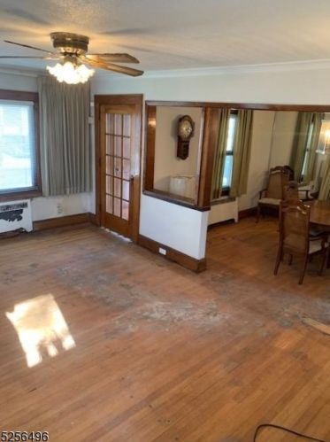 15 Liberty St, Irvington, NJ 07111-2001