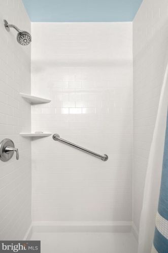 7 Abel Pl, Media PA 19063-5423 exterior