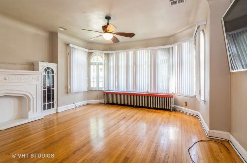 1625 84th Pl, Chicago, IL 60617-2232