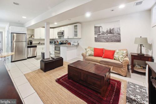 421 11 St, Washington DC 20002-6121 exterior