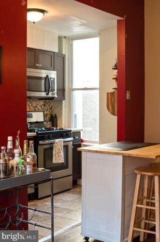 865 26 St, Philadelphia PA 19146-4402 exterior