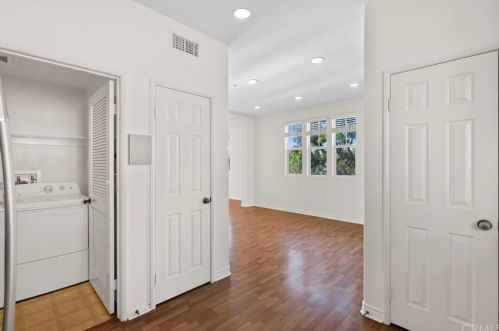 120 Liberty St, Tustin CA  92782-6515 exterior