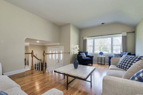 12 Attridge Ct, Huntington Station NY 11747-1803 exterior