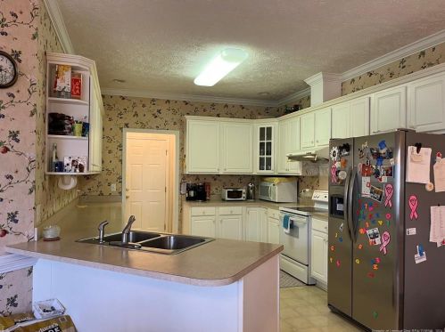 504 Hickory Leaf Ct, Lumberton NC 28358-2336 exterior