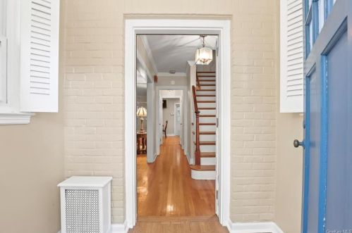 72 Douglas Pl, Mount Vernon, NY 10552-1103