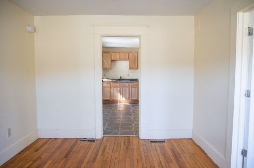 48 Morris St, Springfield MA 01105-2001 exterior