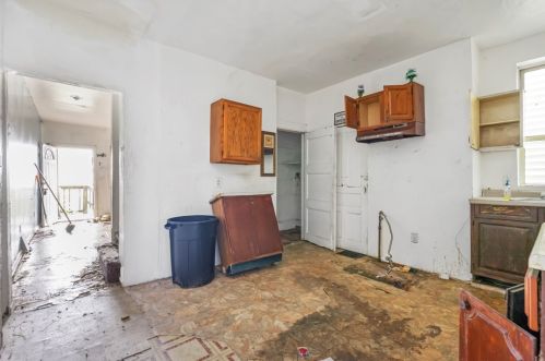 6634 Butler St, Pittsburgh PA  15206-1018 exterior