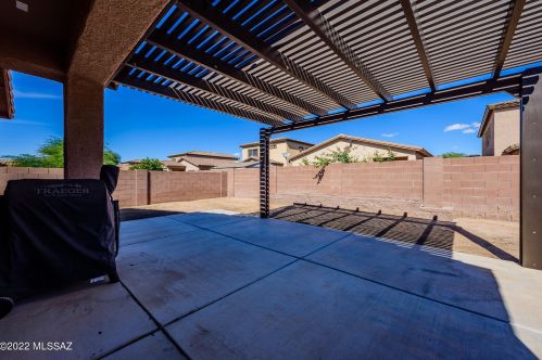 7573 Majestic Palm Ln, Tucson AZ 85756-6170 exterior
