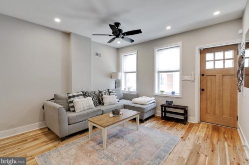 434 Mercy St, Philadelphia PA  19148-2507 exterior